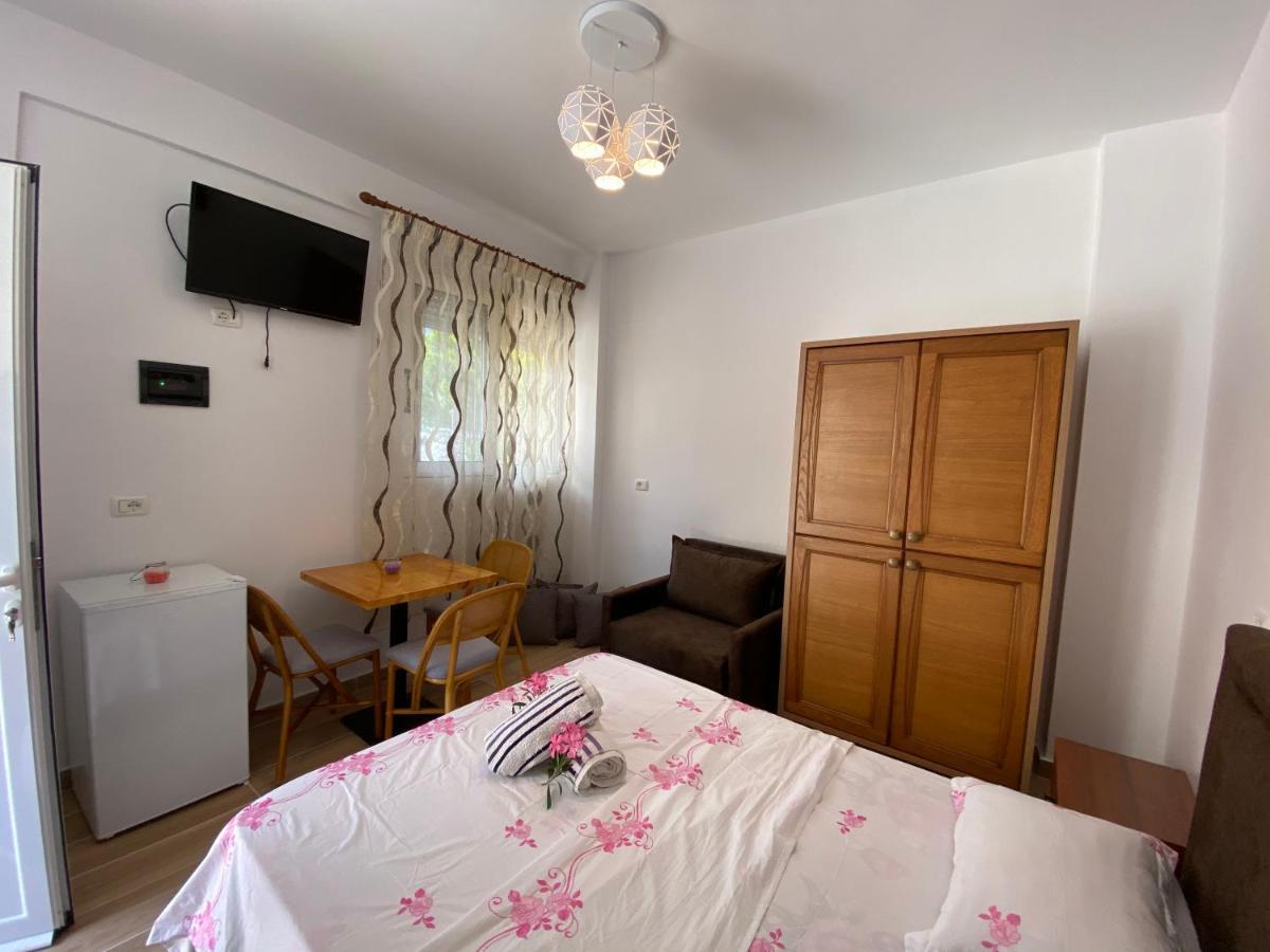 Jona Rooms Химара Экстерьер фото