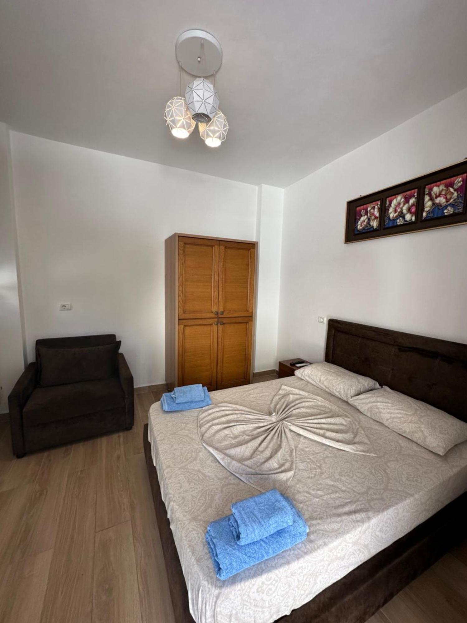 Jona Rooms Химара Экстерьер фото