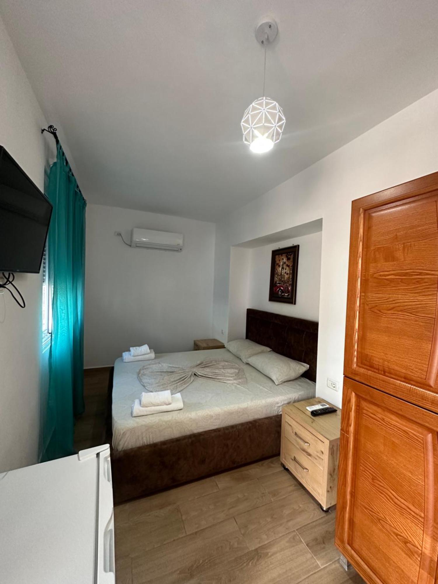 Jona Rooms Химара Экстерьер фото