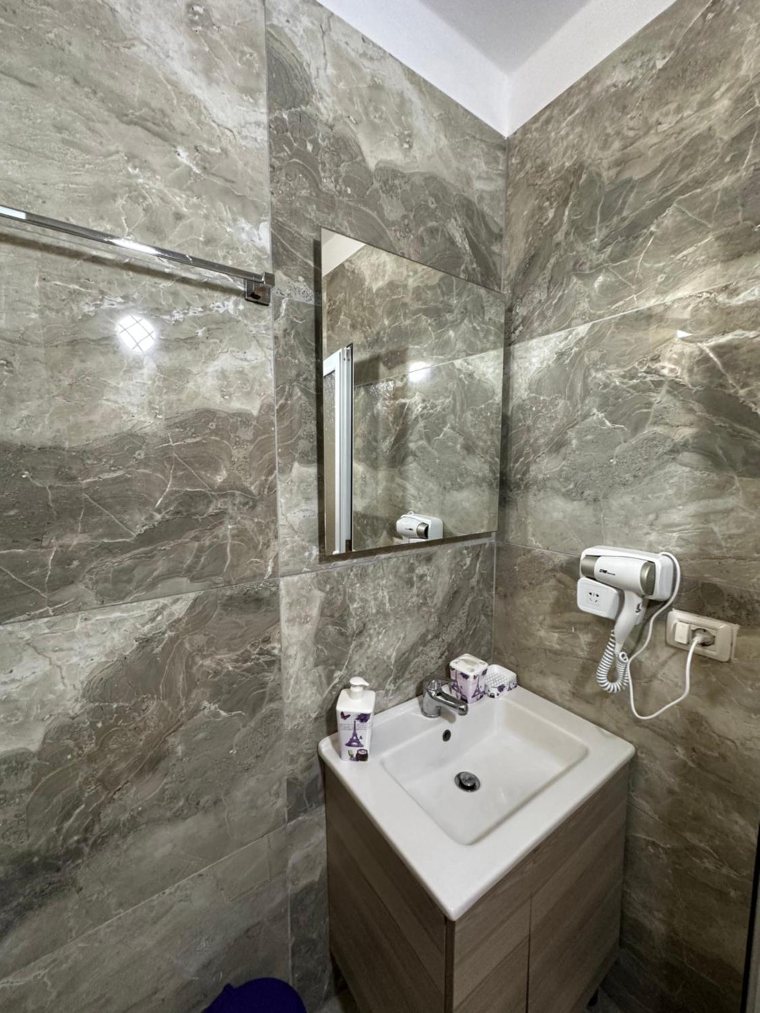 Jona Rooms Химара Экстерьер фото