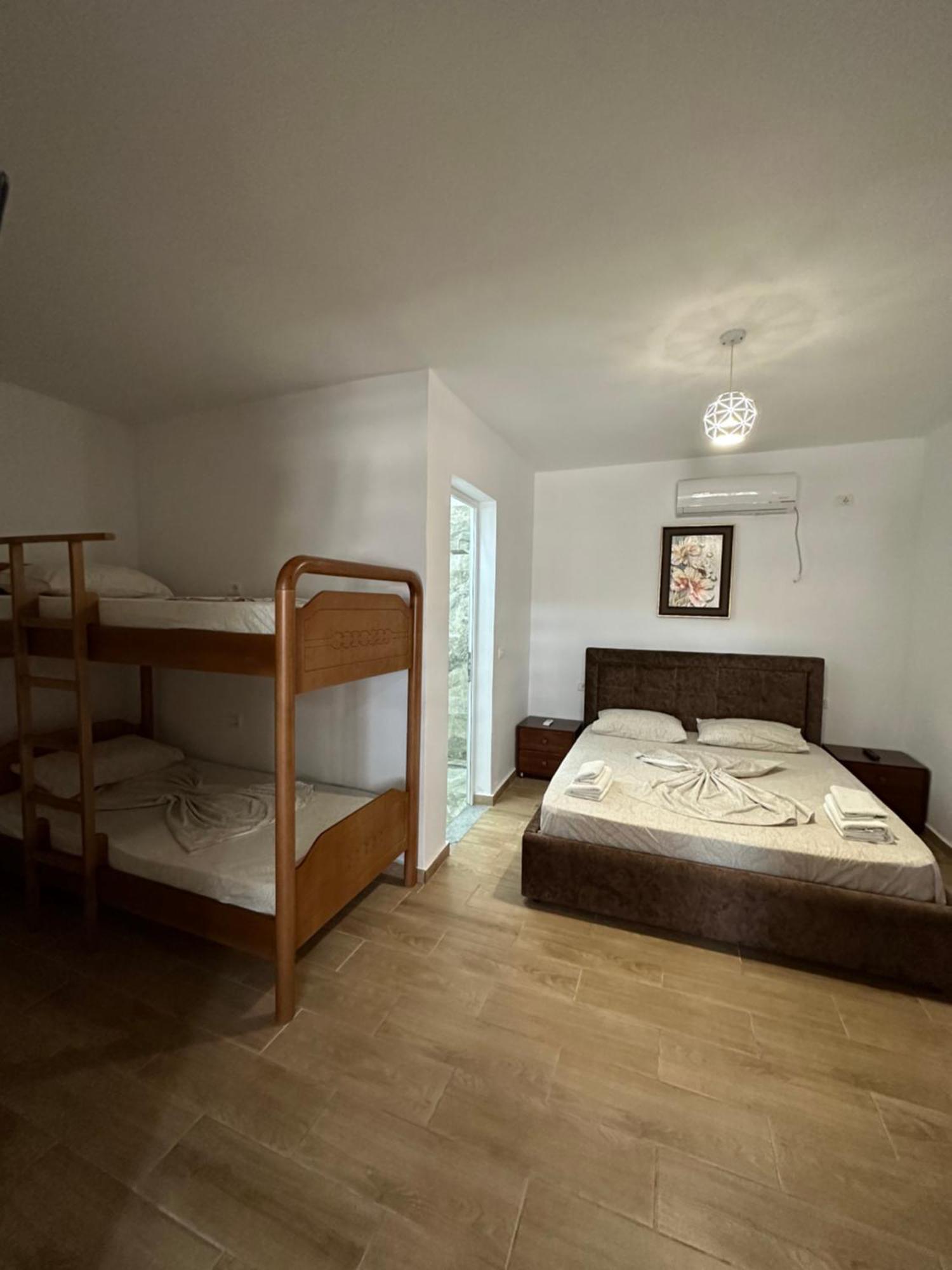 Jona Rooms Химара Экстерьер фото