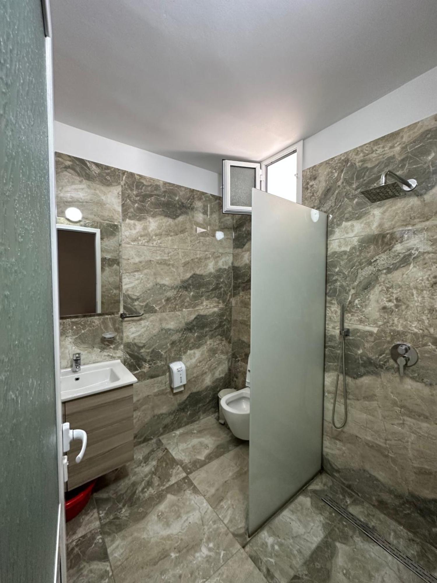 Jona Rooms Химара Экстерьер фото
